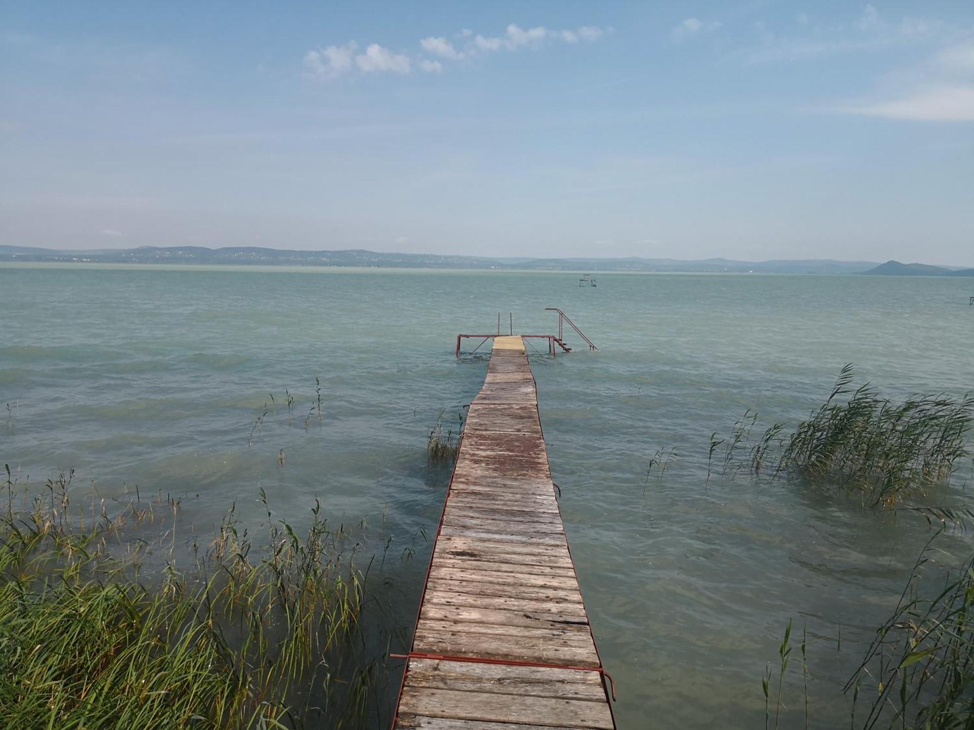 Szarszo Apartment With 3 Rooms And Private Beach, Private Parking Balatonszarszo Esterno foto